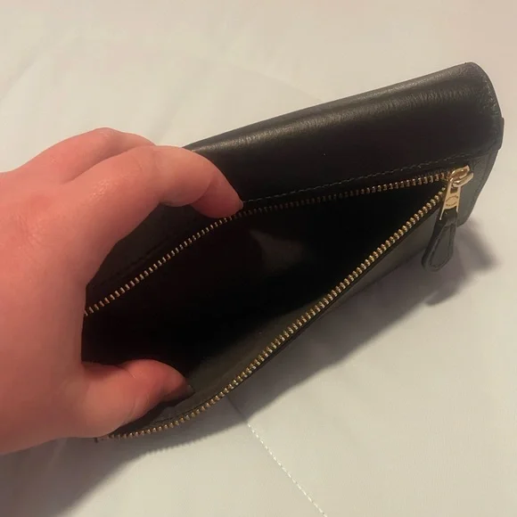 Like New Coach Long Wallet - Picture 4 of 8